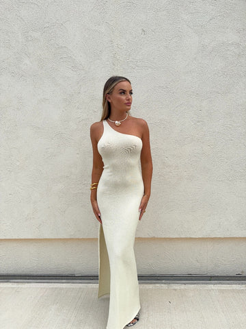 Maia the label Luxe basics Resort 