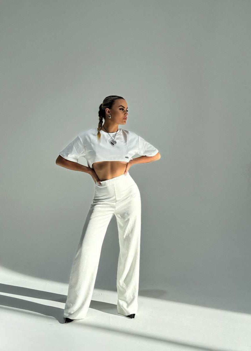 Aly Cropped Tee White - Stylish Heavyweight Cotton Tee