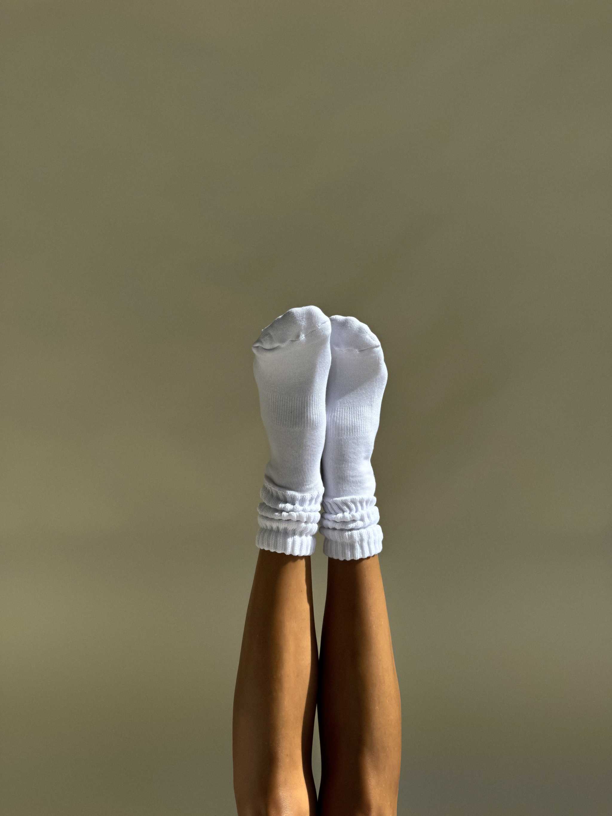 Crew Sock White - Vintage Soft Crew Socks with Plush Footbed